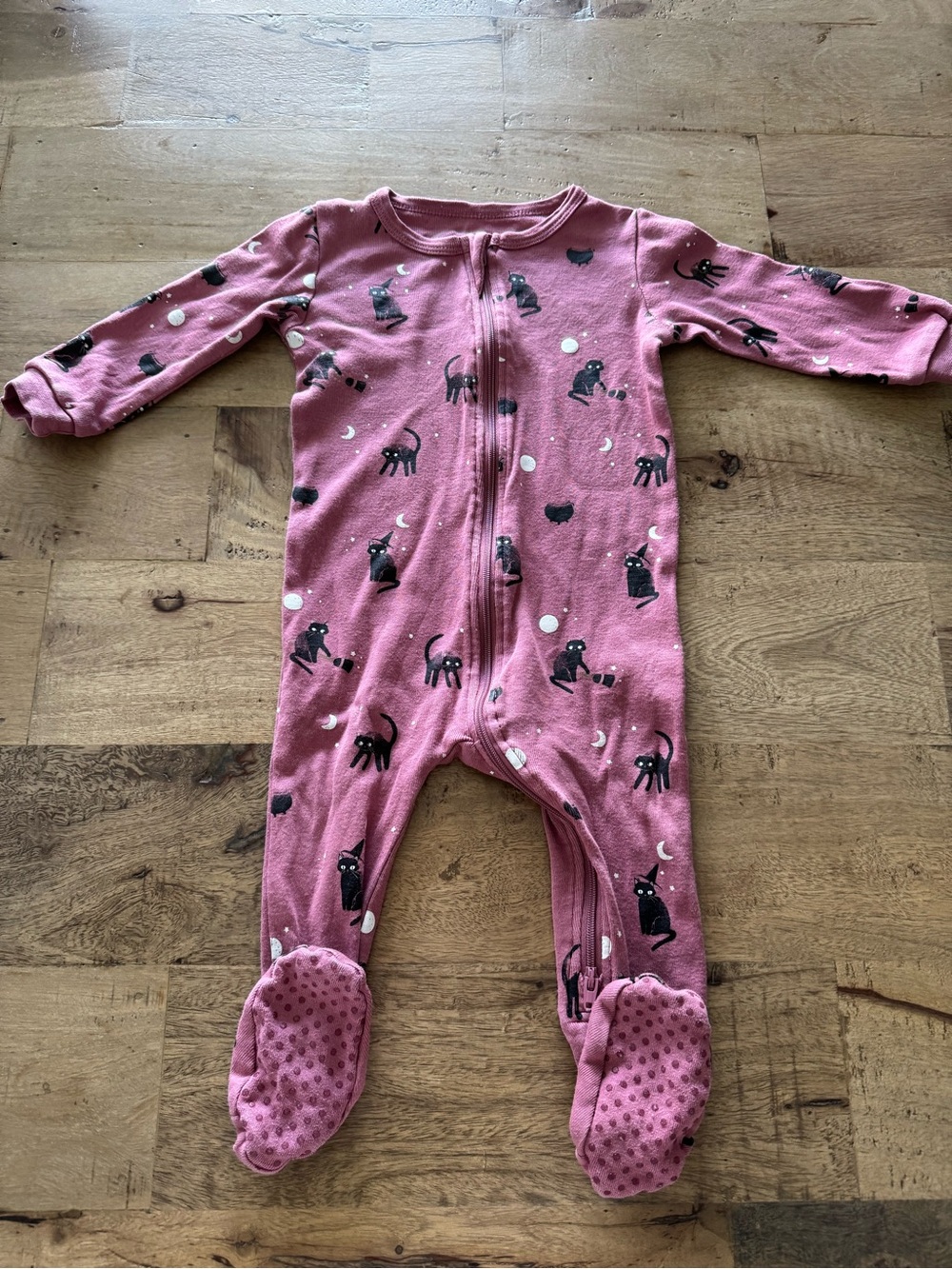 Petit Lem Kids Pink Cat Print One-Piece Footed Pajamas 12 months